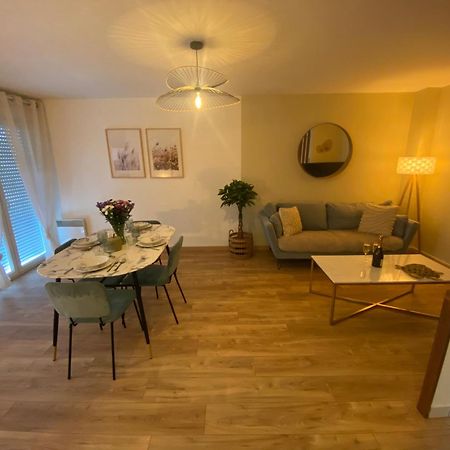 Les Rives De L'Indre. Parking Gratuit. Lit 160Cm Apartment Chateauroux Exterior photo